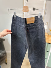 Load image into Gallery viewer, #449 Size 24 Levi&#39;s
