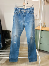 Load image into Gallery viewer, #466 sz 32 Wranglers
