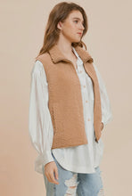 Load image into Gallery viewer, The Kynlee Fleece Vest - Large
