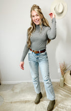 Load image into Gallery viewer, The Colton Jeans - SZ 30 + 31
