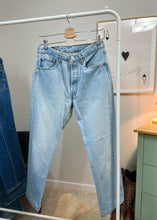 Load image into Gallery viewer, #477 Vintage Levi’s
