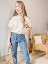 Load image into Gallery viewer, #427 SZ 26 Criss Cross Jeans
